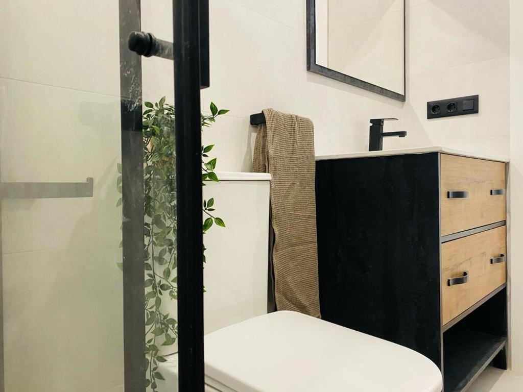 Apartament Thyssen Wabi Malaga Zewnętrze zdjęcie